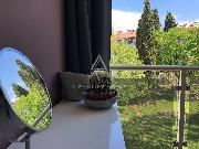   , , mala slika 9