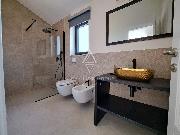   , , mala slika 4
