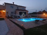   , , mala slika 3