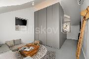   , , mala slika 5