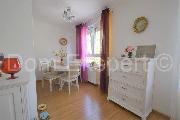   , , mala slika 4