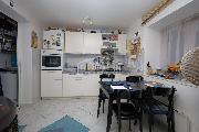   , , mala slika 11