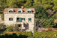 Nekretnina Šolta, Rogač