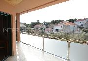   , , mala slika 10